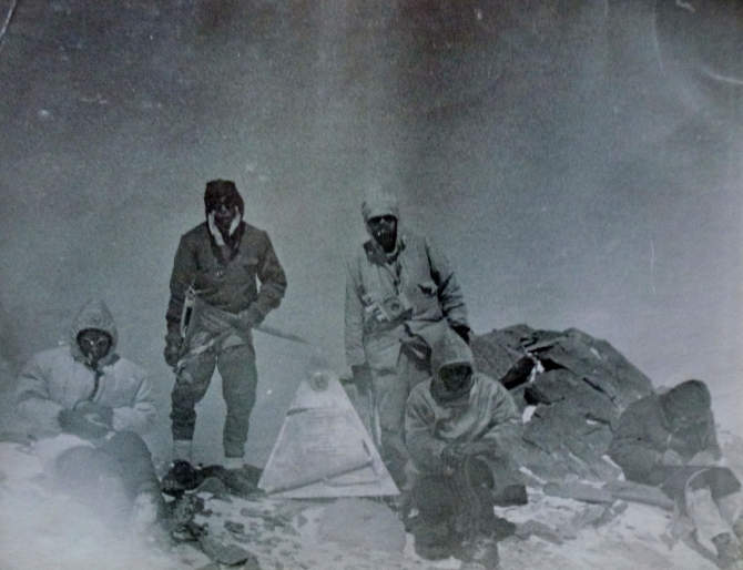 ИГОРЬ АЛЕКСАНДРОВИЧ БРИТАРОВ - ПИОНЕР ВЫСОТНОГО ГОРНОГО ТУРИЗМА (Горный туризм, высотный горный туризм, Памир.)