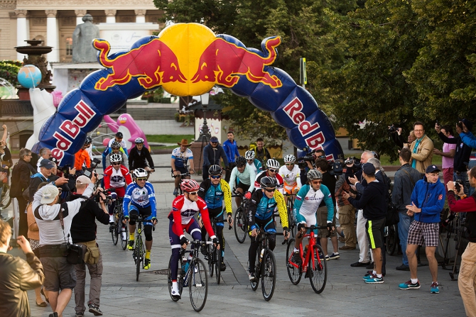 На велосипедах через всю Россию! (red bull, ультра-марафон, сибирь, шоссейная велогонка, Red Bull Trans-Siberian Extreme)