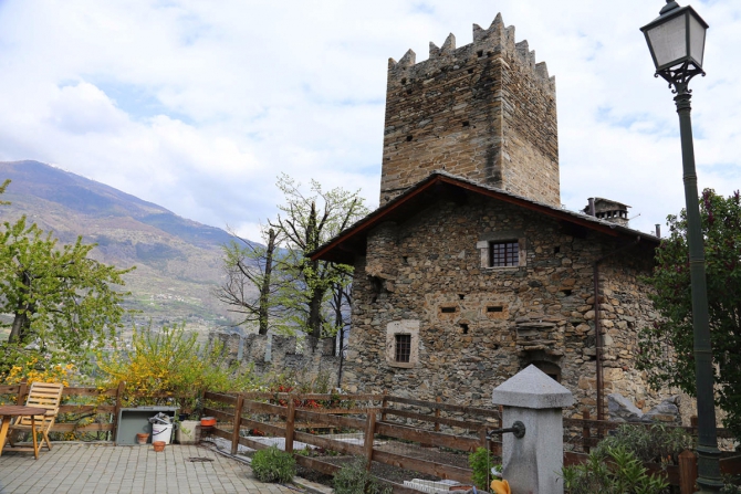 Шесть замков Аосты за один день! (Вело, валле д'аоста, долина аосты, замки, путешествия, вело, маунтинбайк, горы, италия, культпрограмма, архитектура)