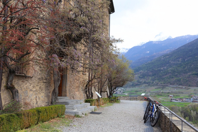 Шесть замков Аосты за один день! (Вело, валле д'аоста, долина аосты, замки, путешествия, вело, маунтинбайк, горы, италия, культпрограмма, архитектура)