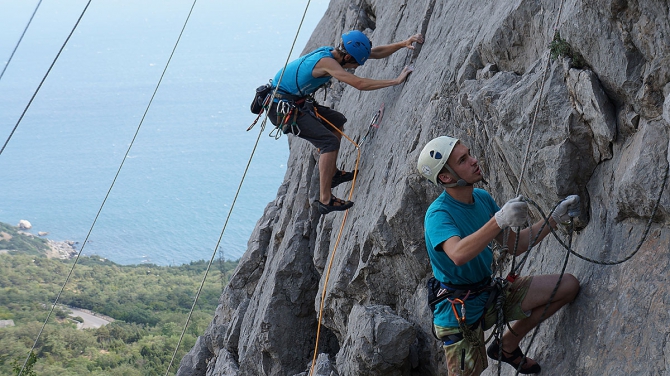 Завершилось Первенство России по альпинизму в скальном классе - первый опыт юношеских соревнований в этой дисциплине.
