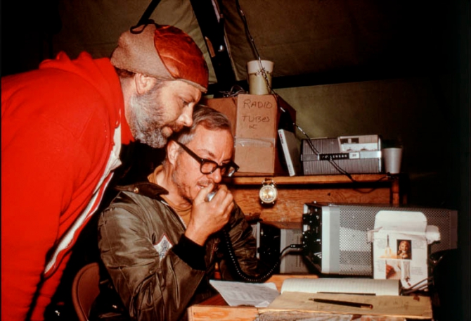 Страховой агент и врач заходят в бар..... и оказываются на Северном полюсе (Путешествия, nytimew, северный полюс, ральф плейстед, арктика, экспедиции)