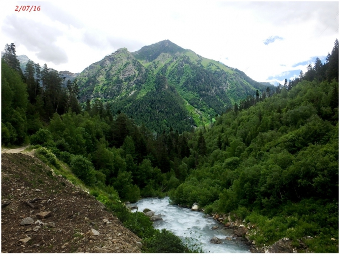 Поляна Махар(КЧР). (Путешествия)