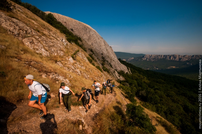 Как московские школьники на Куш-Кая боялись, но карабкались наверх (Скалолазание, кушкая, ильяская, крым, крымскиегоры, крымскийгорныйклуб, дети, скалолазание, слэклайн, трекинг, лагерь)