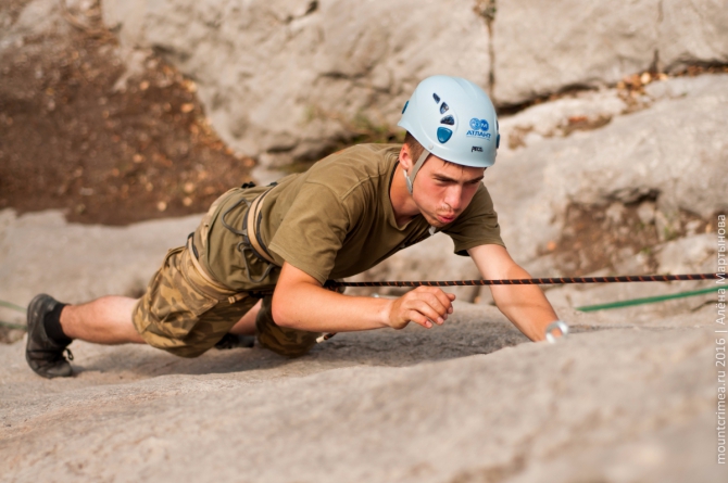 Как московские школьники на Куш-Кая боялись, но карабкались наверх (Скалолазание, кушкая, ильяская, крым, крымскиегоры, крымскийгорныйклуб, дети, скалолазание, слэклайн, трекинг, лагерь)