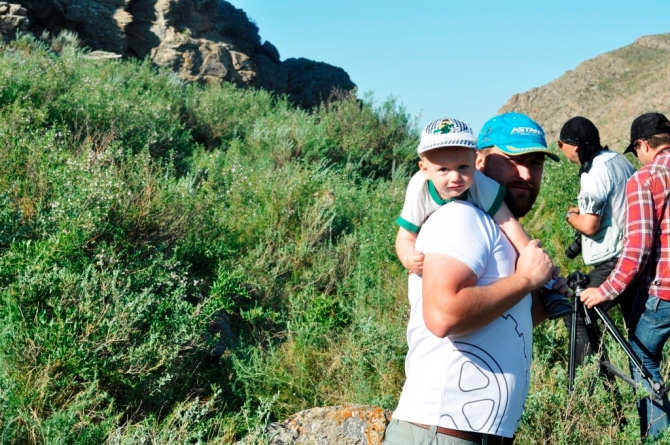 Экспедиция в долину Ушбас: по следам первобытных предков (Путешествия, казахстан, ЮКО, петроглифы, пещера, краеведение, внедорожники, джипкз)