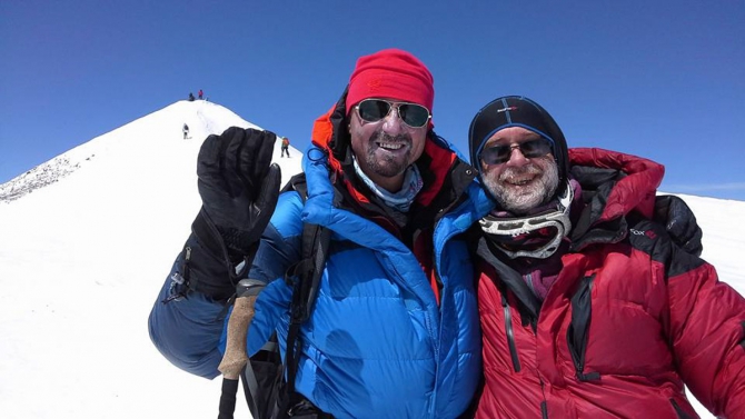 Эльбрус - вверх и вниз на лыжах (Альпинизм, эльбтус, скитур, трек, веденин)