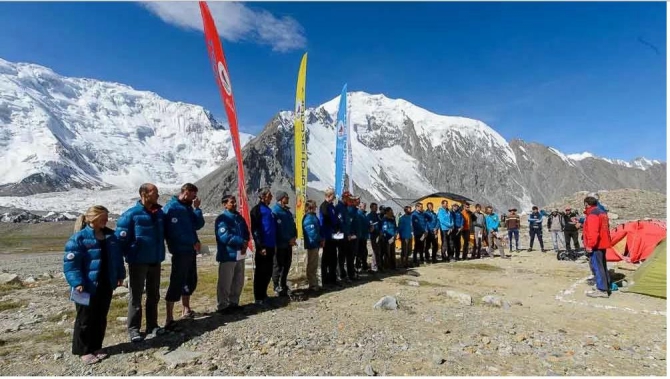Все команды Проекта ВЫСОТА спустились на поляну Москвина (Альпинизм)