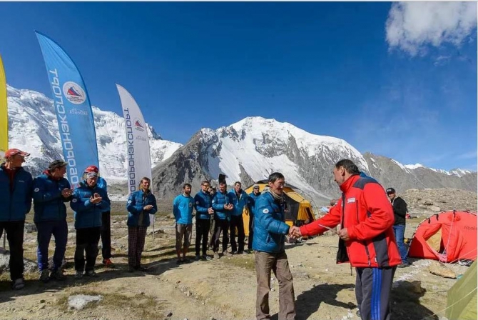 Все команды Проекта ВЫСОТА спустились на поляну Москвина (Альпинизм)