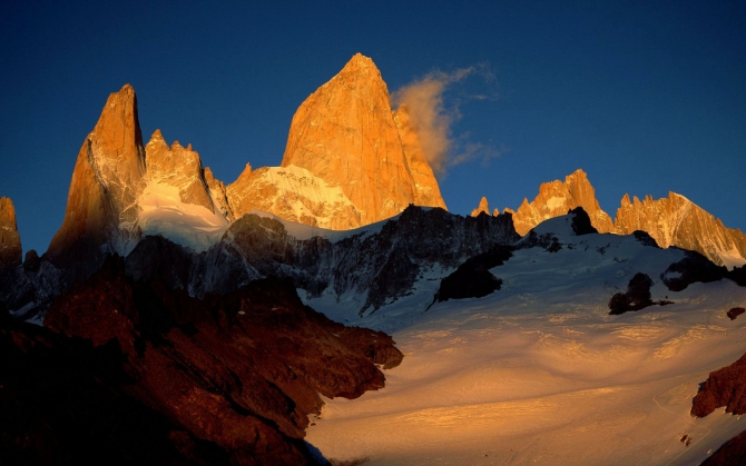 Поздравляем с Международным днём альпинизма! (screensaver, горы, йосемити, патагония, доломиты, таиланд, фото)