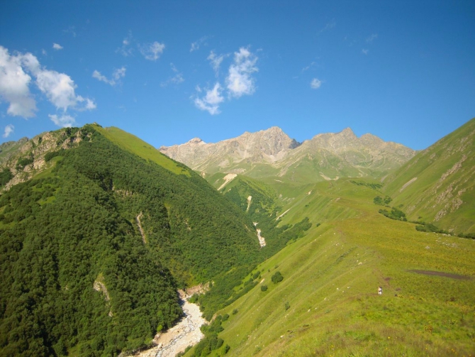 Поход из Ахсау в В.Балкарию. Творческий отчёт. (Горный туризм)