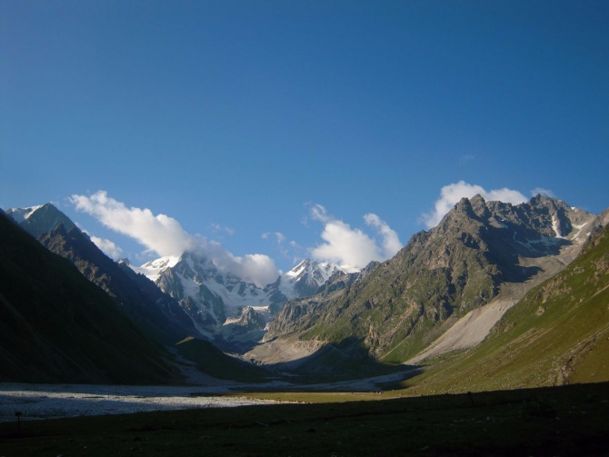 Поход из Ахсау в В.Балкарию. Творческий отчёт. (Горный туризм)