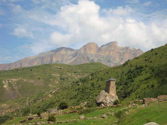 Поход из Ахсау в В.Балкарию. Творческий отчёт. (Горный туризм)