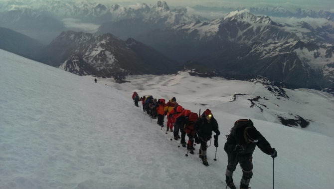 Сезон на Эльбрусе (Альпинизм)