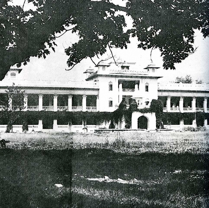 Тигр на завтрак. Борис Лисаневич - одессит из Катманду. (Путешествия, непал)