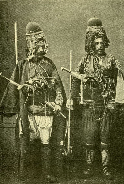 Тайна пещеры Мата-таш. В стихах, с подлинными фото и картой пещеры, где зарыты сокровища. (Путешествия, блещунов, ранг куль, памир)