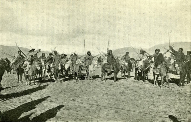 Тайна пещеры Мата-таш. В стихах, с подлинными фото и картой пещеры, где зарыты сокровища. (Путешествия, блещунов, ранг куль, памир)