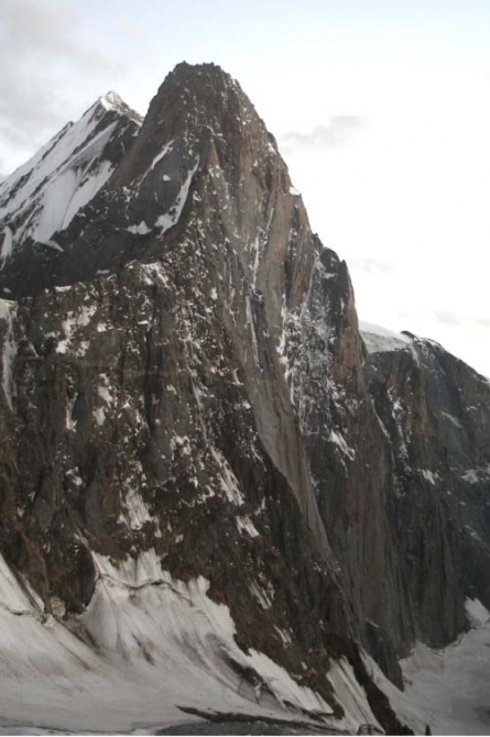 Номинанты "Хрустального Пика": Аксу по маршруту Могилы. Денис Веретенин (Альпинизм, события, хрустальный пик, риск.ру, risk.ru, горы)