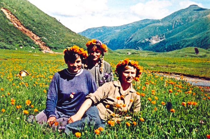 САЯНЫ (ретро, Путешествия, большой агул, агульское озеро, гутара)