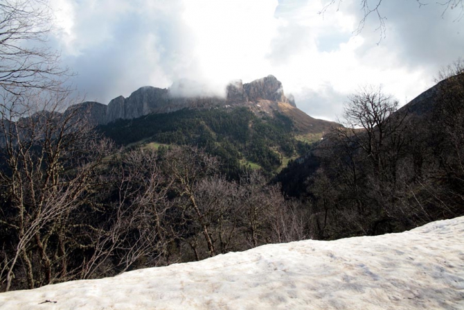 Майский Кавказ - очаровательный и гуманный. (Альпинизм, поход на май, майские праздники, тхач, агиге, псебай)