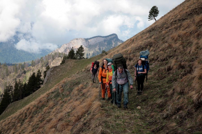 Майский Кавказ - очаровательный и гуманный. (Альпинизм, поход на май, майские праздники, тхач, агиге, псебай)
