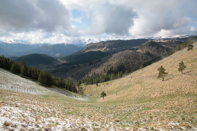Майский Кавказ - очаровательный и гуманный. (Альпинизм, поход на май, майские праздники, тхач, агиге, псебай)