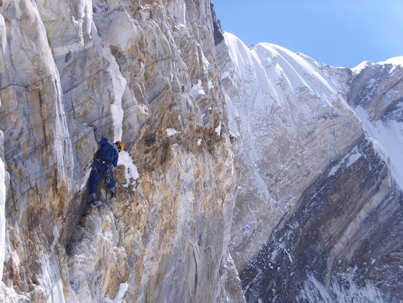 Номинанты «Хрустального пика 2008»: вершина Восьми Альпинисток... (Альпинизм, хрустальный пик, события, риск.ру, risk.ru, урубко, 8 альпинисток, горы)
