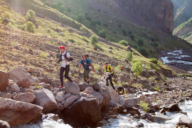 Пробежать 59 км по горам, победить и не сдохнуть. Отчет о гонке Adidas Elbrus World Race на дистанции Ultra. (трейлраннинг, соревнования, эльбрус)