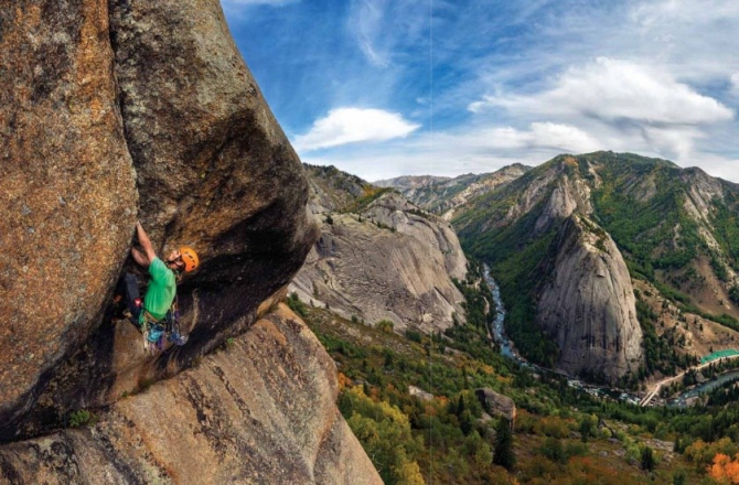 В поисках приключений (Скалолазание, китай, скалолазание, скальные районы, новые маршруты)