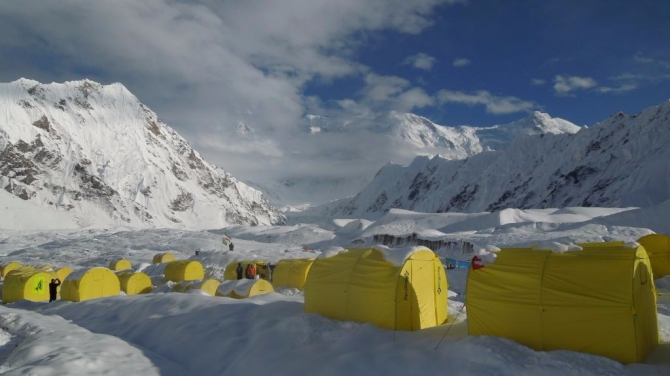 Победа в стиле «Дискавери» (Альпинизм, южный, иныльчек, Хан, хан-тенгри, анджей баргель, снежный барс, гиды-гастарбайтеры, коваль, кондрашкин)