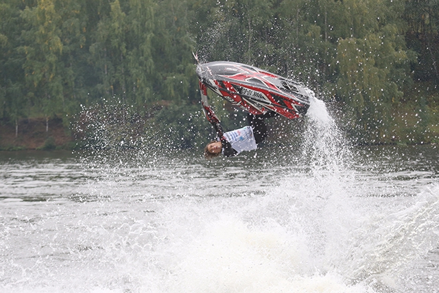 Открытый чемпионат Москвы по вейкбордингу – проведи День города на воде (Вода)