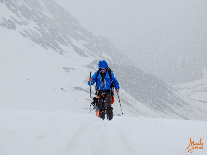 Беккантри лагерь Зеленая гостиница. (Ски-тур, скитур, приэльбрусте, адыл-су, адыр-су, веденин)