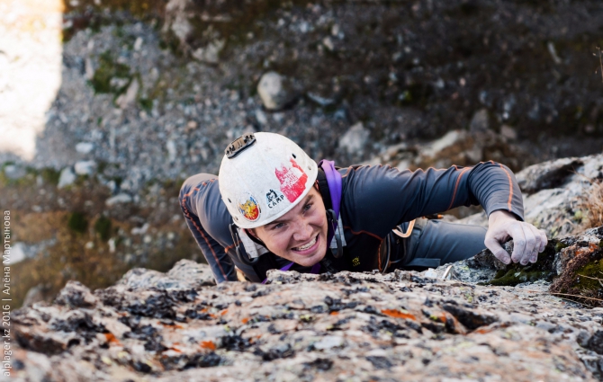 Чемпионат мира по альпинизму в Туюк-Су: зацепки отламываются (альпинисты, горы, скалы, соревнования)