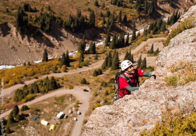 Чемпионат мира по альпинизму в Туюк-Су: зацепки отламываются (альпинисты, горы, скалы, соревнования)