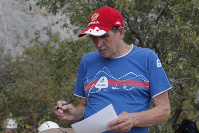 «Чемпионат ветеранов альпинизма и скалолазания» и первый «Чемпионат России среди ветеранов в скальном классе» в Судаке. Крым.