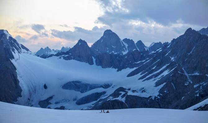Фоторассказ о путешествии по Фанским горам (Горный туризм, фанские горы, турклуб маи, гиссарский хребет, чимтарга, энергия, москва, Большая Ганза, Мария, Ходжалокан, алаудин)