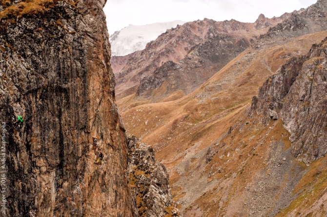 Загадки чемпионата мира по альпинизму в Туюк-Су (альпинисты, соревнования, горы, скалы)