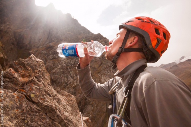 Загадки чемпионата мира по альпинизму в Туюк-Су (альпинисты, соревнования, горы, скалы)