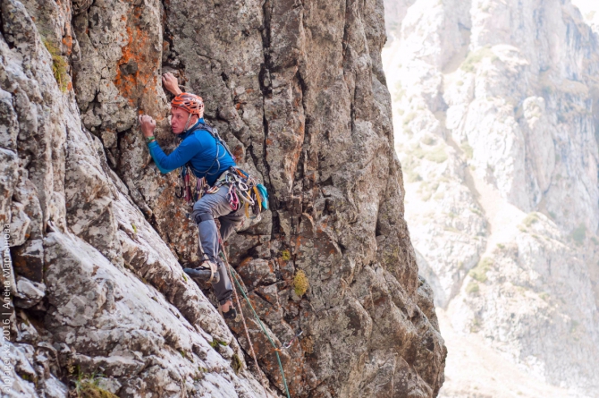 Загадки чемпионата мира по альпинизму в Туюк-Су (альпинисты, соревнования, горы, скалы)