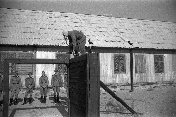 Добро пожаловать на остров Возрождения! (Часть 2. Полигон "Бархан": Аральск-7 и ПНИЛ-52, Туризм, Аральское море, полигон Бархан)
