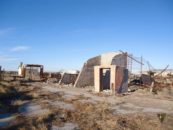 Добро пожаловать на остров Возрождения! (Часть 2. Полигон "Бархан": Аральск-7 и ПНИЛ-52, Туризм, Аральское море, полигон Бархан)