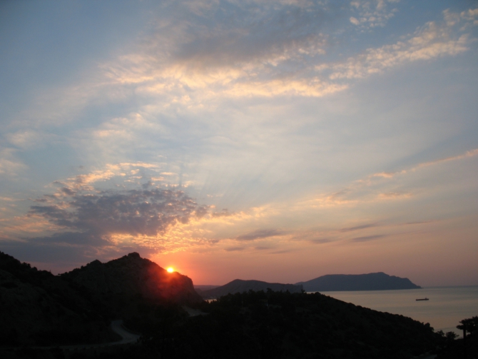 Сентябрь. Крым. Судак. Вспоминая Международный Чемпионат ветеранов альпинизма...