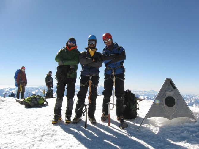 Эльбрус с севера. Фотоэпизоды. (Альпинизм)