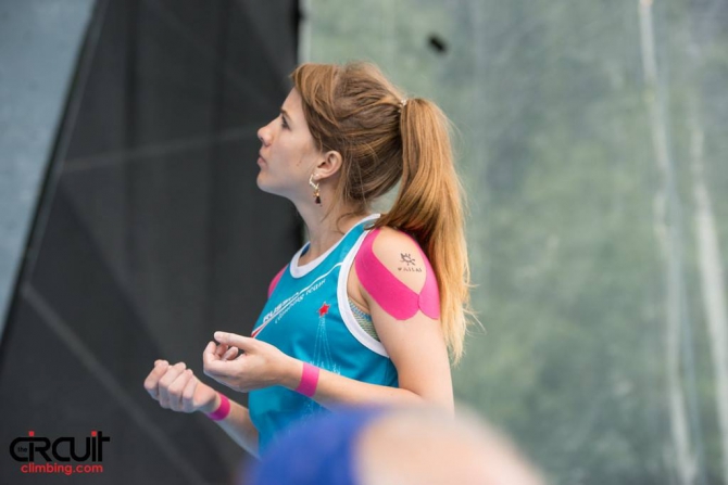 Юлия ПАНТЕЛЕЕВА: «Лаймстоун - единственный зал, где собраны всевозможные рельефы» (Скалолазание, москва, кубок россии, скалолазание, боулдеринг, Приз памяти А. Бычкова, свердловская область)