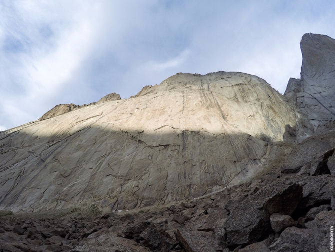 на Кыркчилту по Дэви (2-е прохождение, Альпинизм, каравшин, 6б, питер)