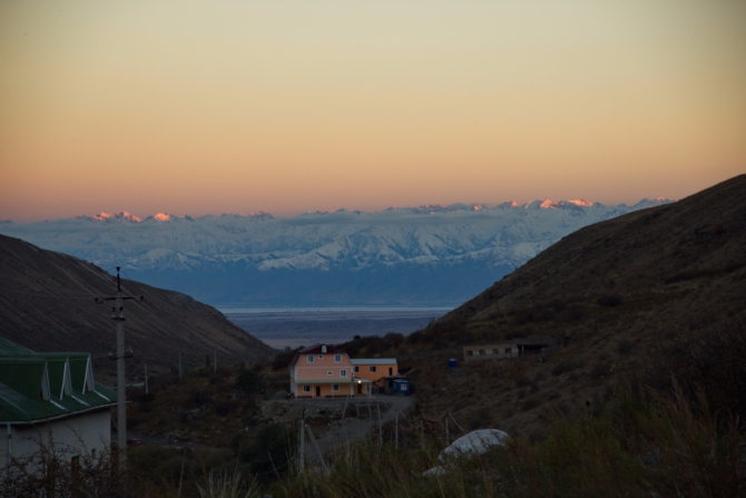 Зимний горный велосезон (киргизия, каракол, зима)