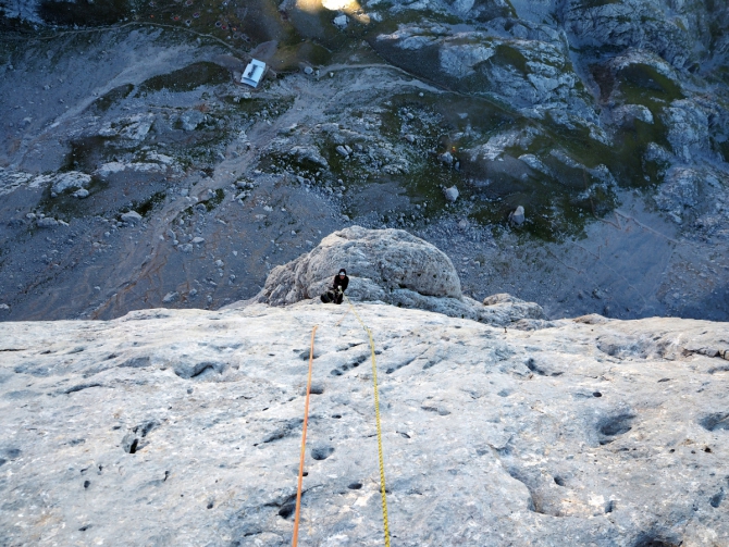 Naranjo de Bulnes. Pilar del Cantabrico.Часть 2. (Альпинизм, альпинизм, новости, отчет, испания, девушки, чибиток, коптева, петрова)