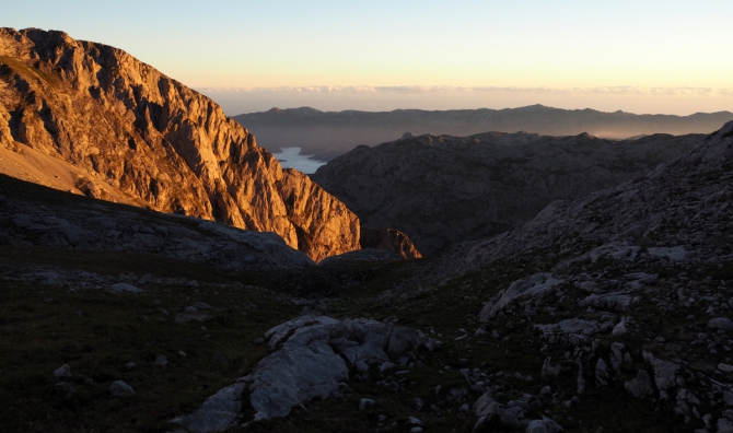 Naranjo de Bulnes. Pilar del Cantabrico.Часть 2. (Альпинизм, альпинизм, новости, отчет, испания, девушки, чибиток, коптева, петрова)