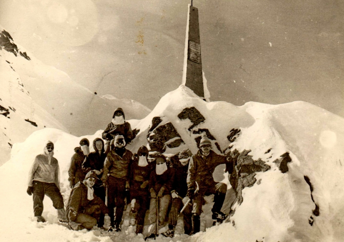 В ПОХОД СХОДИТЬ - НЕ ГУСЯТНИК ПЕРЕЖИТЬ. (Горный туризм)