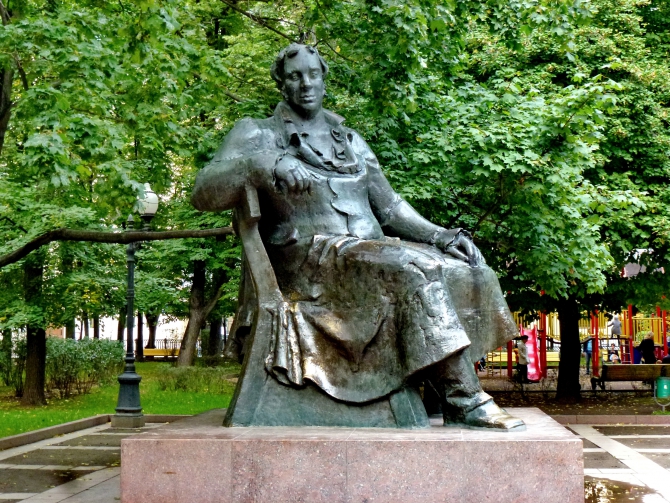 В ПОХОД СХОДИТЬ - НЕ ГУСЯТНИК ПЕРЕЖИТЬ. (Горный туризм)